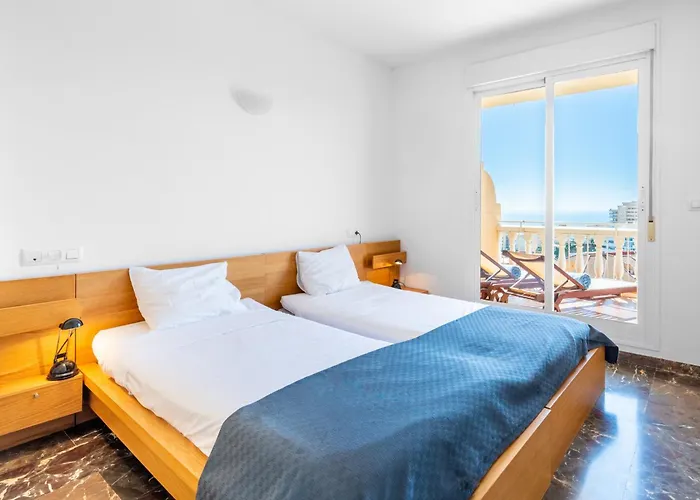 199 Don Juan Fuengirola